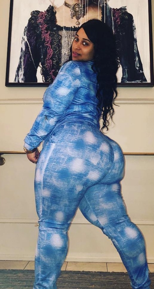shamelessphotographyfashionplaid:  rockhher:  DAMN..PINKY   Pinky