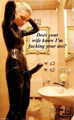 the-bitch-oboi:tightenmycock:the bitch oboi must obey his blackmailers on and offline