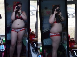 chubby-bunnies:  steps to having a bikini body: buy a bikini put it on your body sluttles.tumblr.com    Love that body