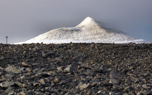 Moving MountainsThis is the glacier at the summit of the Kebnekaise massif in Sweden. The top of thi