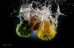 socialfoto:  sweet peppers  by leanderaltmann