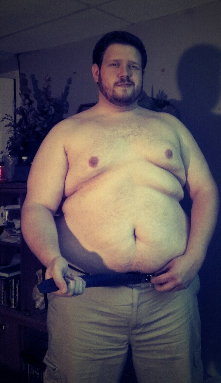 superweightgains:  Damn ❤️ i would love to hug this man until my heart melts