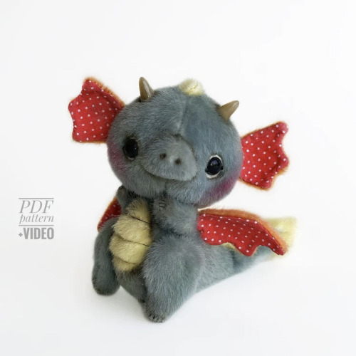 dragonspiritblog:Toy by TSminibears Tetiana ( TSminibears ) is stuffed toy designer from Ukraine. Li