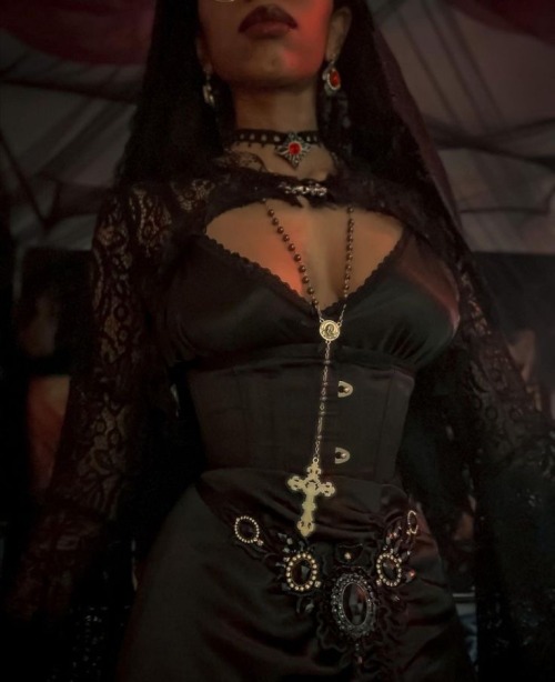 I Love That Being Goth Can Have So Many Different Looks, You Got Straight Up Punk People, Mall Goth,