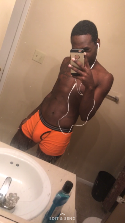 babiboi07:  SUBMISSION FROM: @reeni-kSnapchat- Reenik Instagram-  __Reeni Tumblr - Reeni-k