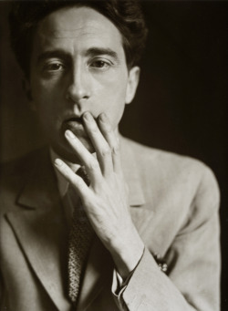mujeresartistas:  Germaine Krull - Jean Cocteau (1929)