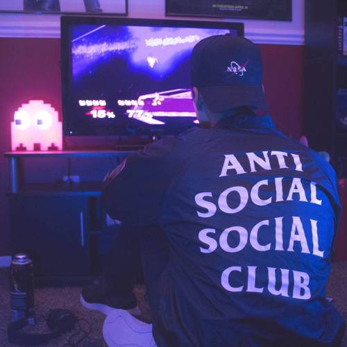 “Fox only, no items, final destination.” . . . . . #antisocialsocialclub #assc #sadboys 