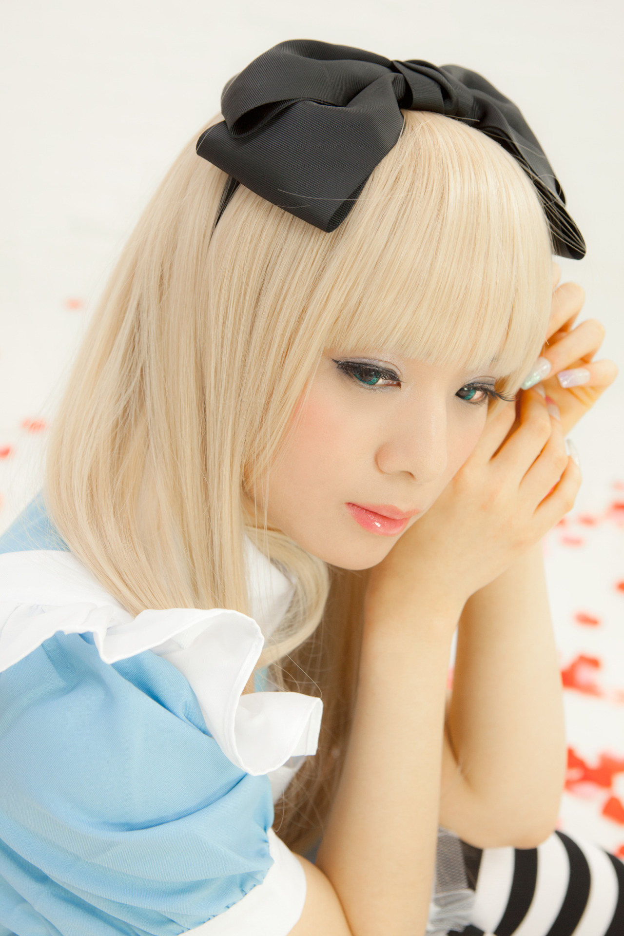 Alice in Wonderland - Alice Liddell (usakichi) 1-2