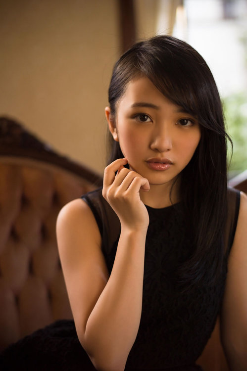 [Weekly Playboy] 2015 No.05 AKB48 Mion Mukaichi 向井地美音