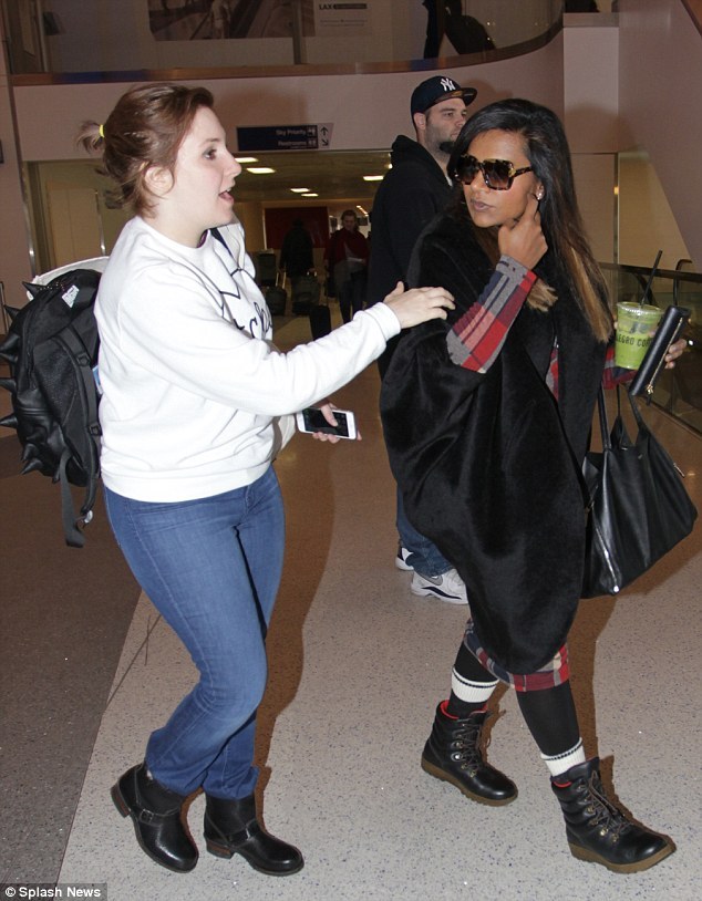 beckybloomwood:  Mindy Kaling snubs rando stalker at the airport.  