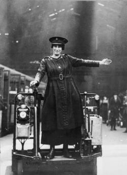  Trolley driver, Liverpool Street Station,