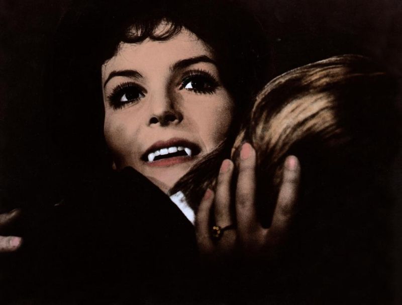 Isla Blair - Taste the Blood of Dracula (1970)