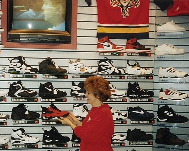 vintageretrosneakers:  RARE 