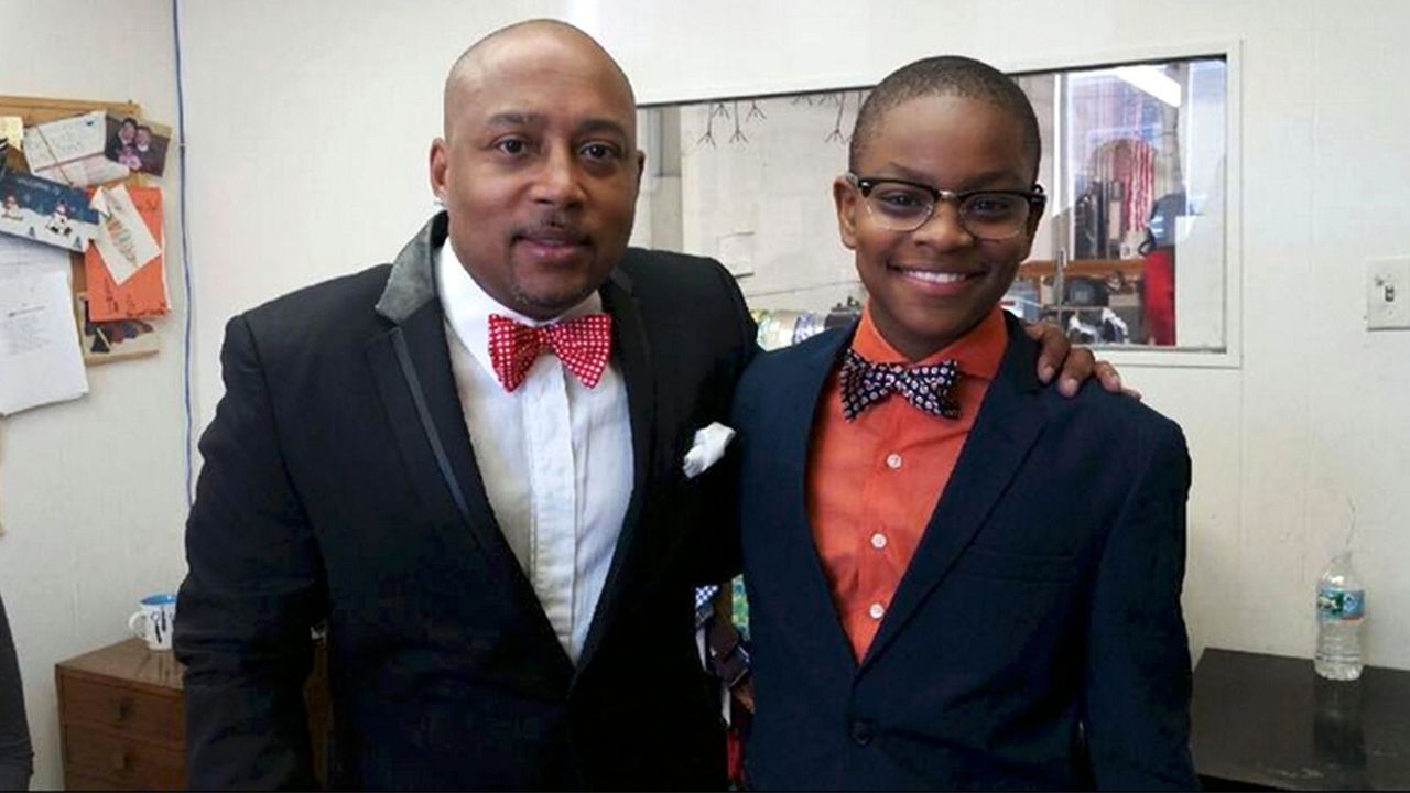 shainamoriah: thechanelmuse:  15-Year-Old Mo’s Bows Founder Hustles His Way Into