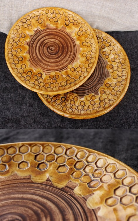sosuperawesome:Honeycomb / Pumpkin CeramicsFira Workshop on Etsy