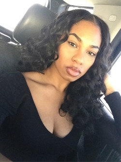 lovelygab:  Today’s Car selfies