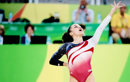 madikocian: Laurie Hernandez competes on the balance beam and floor exercise to help clinch USA to 