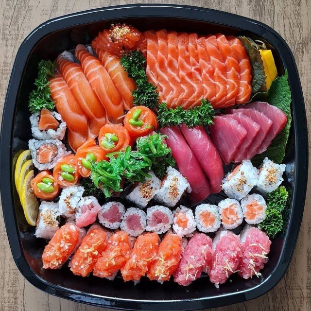 😁😍🍣 📸 from Instagram:   @jonatanlopessushiman  Who would you enjoy this with? #SUSHIMODE#sushi#sushicraving#🍣#sushis#sushifix#sushidate#japanese#sushiporn#sushiroll#foodstagram#eeeeeats#instafood#nomnom#Repost