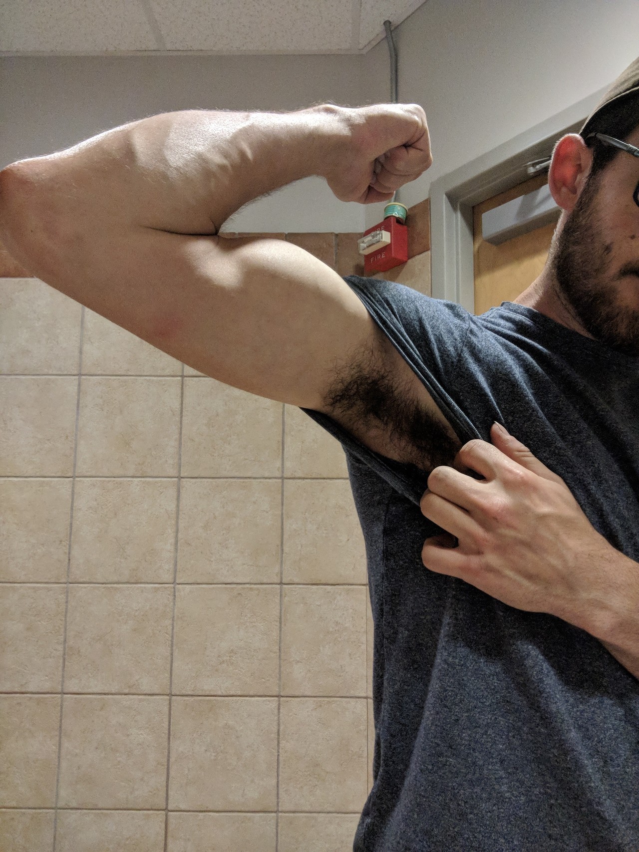 sub-with-a-nub:Go ahead, take a sniff.