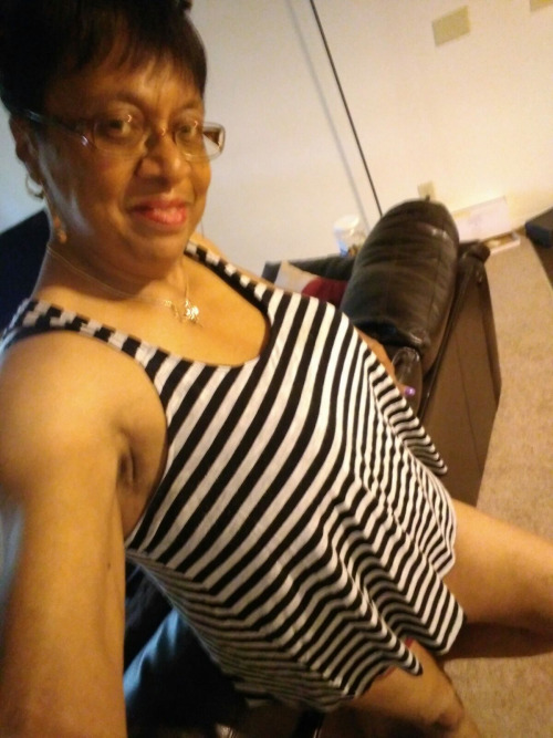 midwestslim: pdd5814-blog: thewildassortment: platniumtongue: Hot 61 year old Freaky Grandma Sexy as