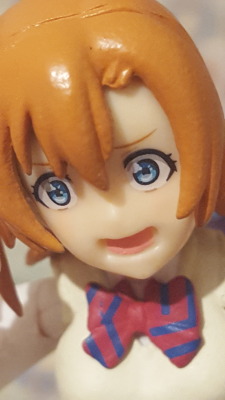 maruhane:  this honoka figma is possibly