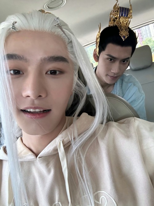 Qixuan And Yuji Behind-the-scenes