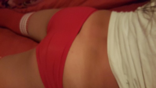 kinkycpl86:  A little bj before M cuffs me 👄