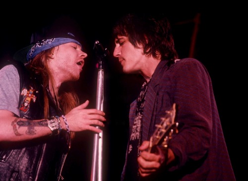 sunrise9memories:  Axl &amp; Izzy, 1989
