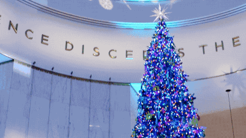gifsboom:Video: BB-8 Explores a Museum