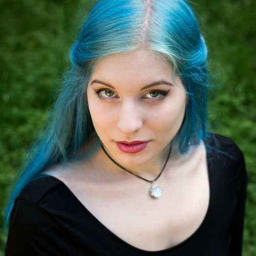 Porn photo kynky:  Girl with blue hair by RadoslawSass