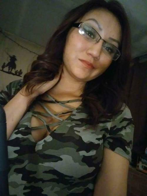 nm-amateurs:Gallup Navajo hottieHey!! Is that!!??