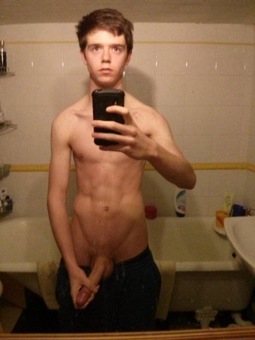 boysandbodyparts:  hornyaussieboy:  I just adult photos