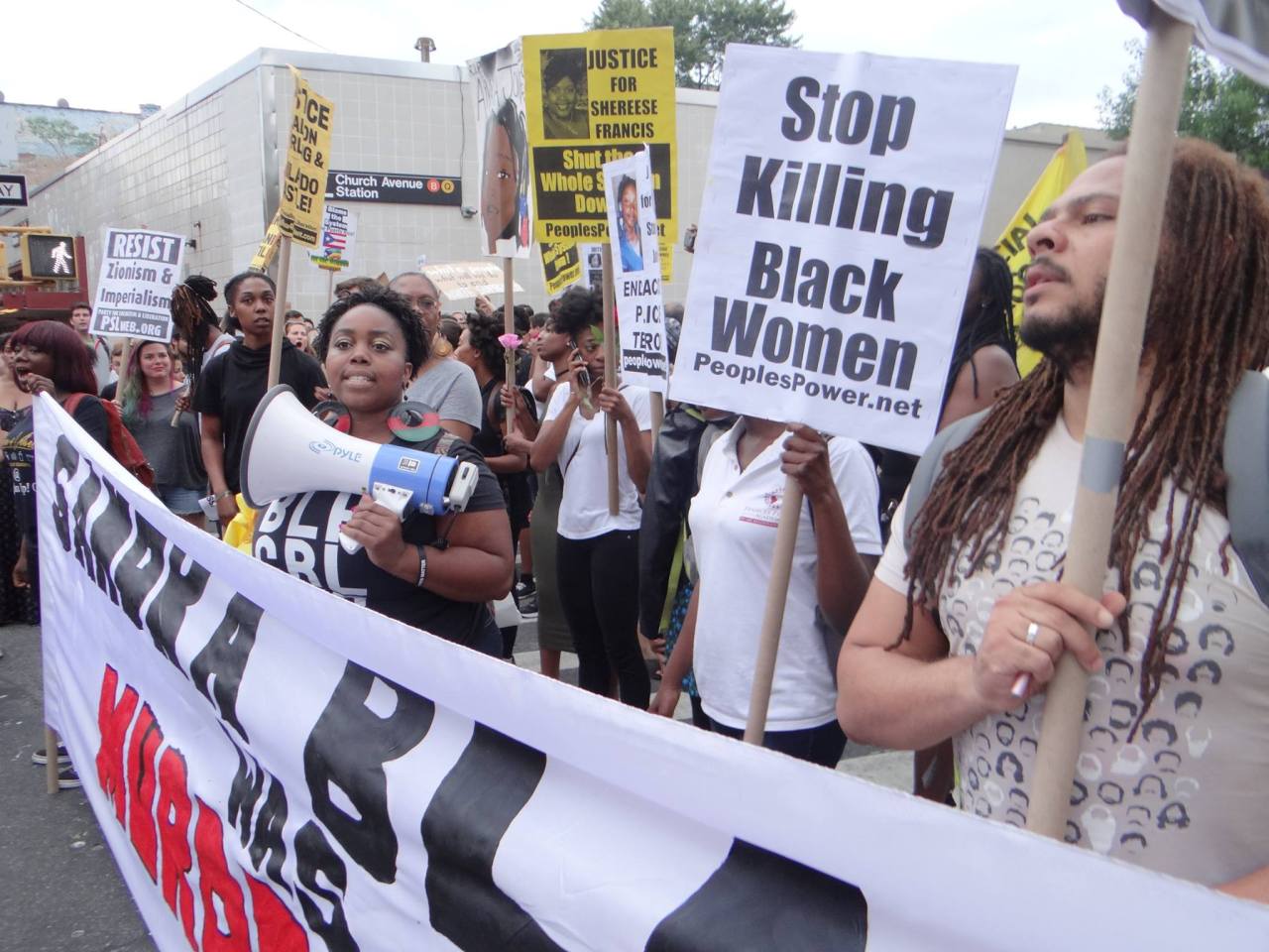 zerosuit:  fuckyeahmarxismleninism:  Brooklyn, NYC: Justice for Sandra Bland and