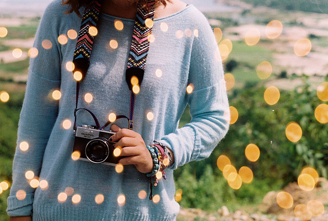 Tee in Bokeh on Flickr.
Via Flickr:
Film swap again with my wife, Amy Chu. She first shot the roll with her Minolta X-700, then rewound the films and gave it to me, and I shot the roll with second layer of bokeh at night by my Nikon FM.
• Blog |...