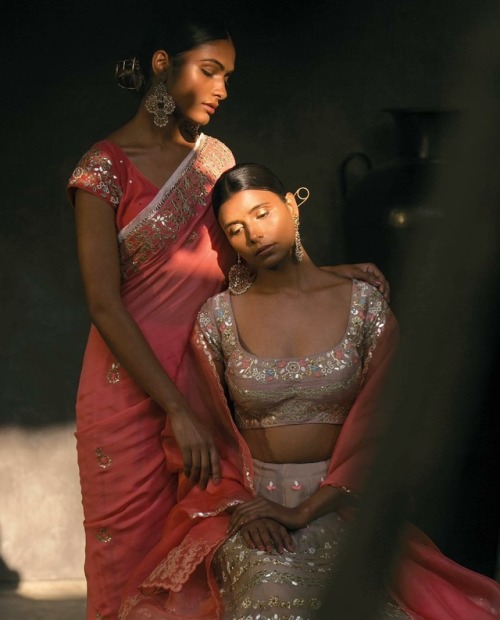 Aaftab by Devnaagri | Spring Summer 2019Photography | Runvijay PaulModels | Laxmi Pandey and KJ Usha