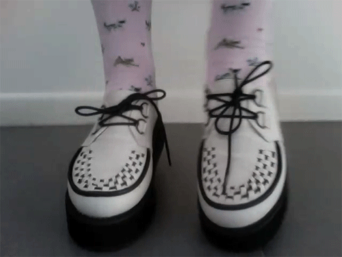 molto-allegro:  dark pastel | Tumblr on We Heart Ithttp://weheartit.com/entry/73483001/via/saintaleksandra