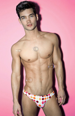 hotmales-n-stuff:  follow Hot Males ‘n