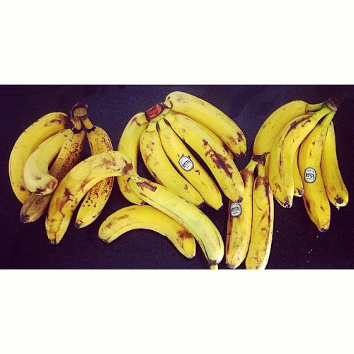 Weekly #banana shopping done ✅ I love these bad boys!! Perfect for #smoothies #fruitsalad or just a 