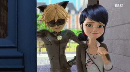at-night-i-rule:  miraculous ladybug is great because you get four ships for the price of one 