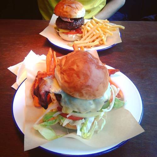 #burger #food #nom #aburgeraday #dinner  porn pictures