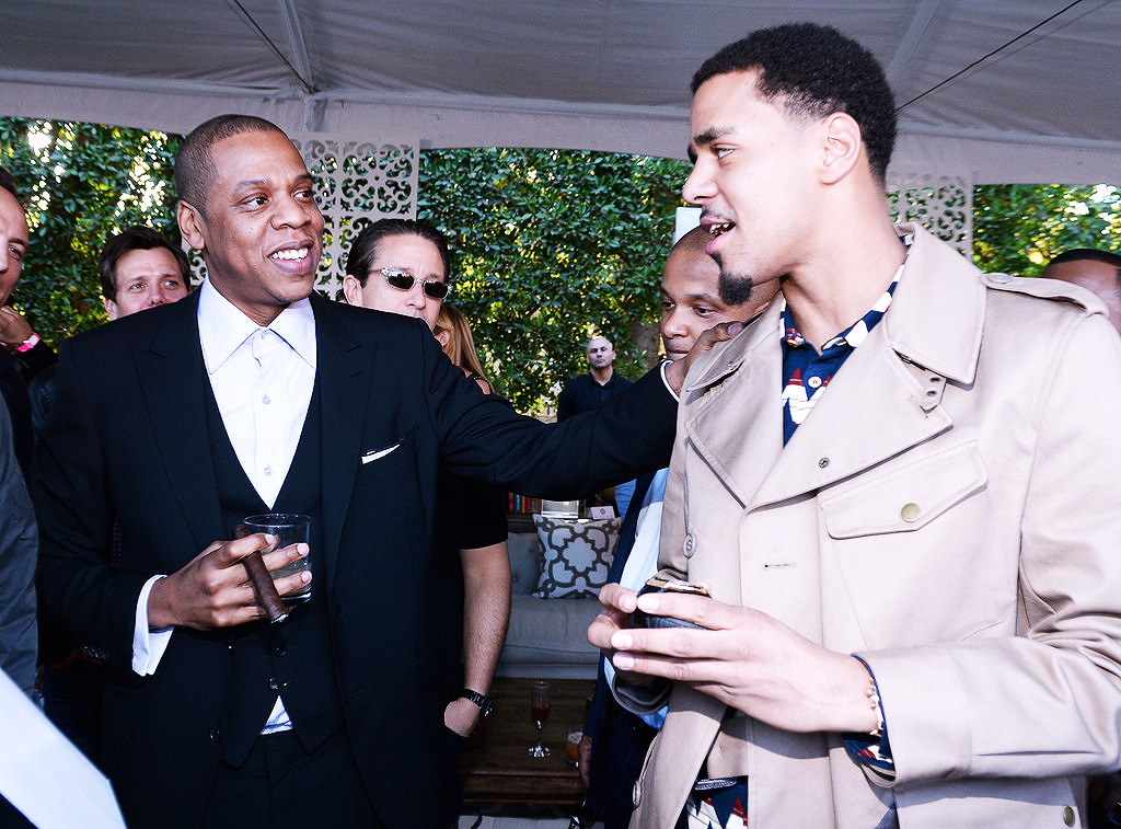 keyworldwide:  Hov look like this is the first time he seen the guy he signed to