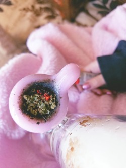 indica-illusions:Bubble gum swirl 🍥