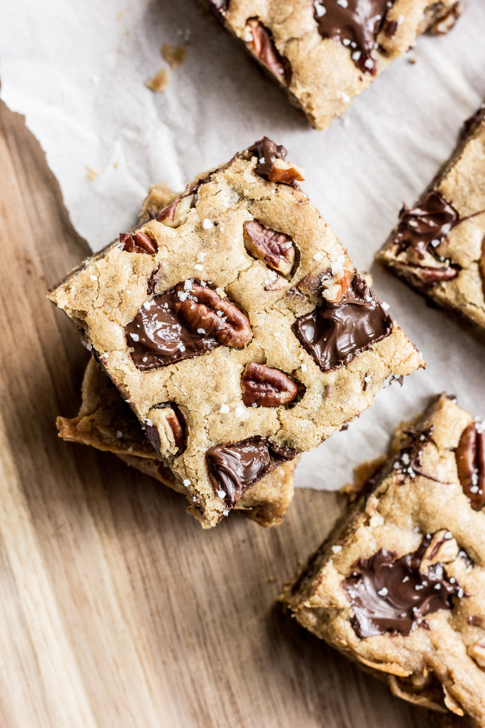 sweetoothgirl:Salted Chocolate Chunk Blondies   Well, now I want some of these 🤤🤦🏼‍♂️😂