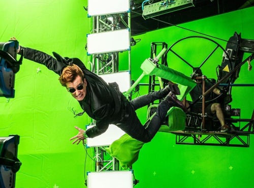 mizgnomer:Green Screen - Special Effects in Good Omens