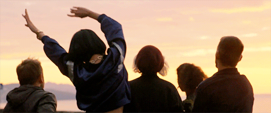 amanitacaplan:  ♪ I feel youYour sun it shinesI feel youWithin my mindYou take