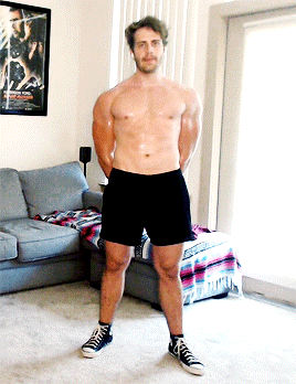 gaybuckybarnes:Blaine Gibson working out in No Pain, No Gain - with Blaine!