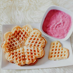 smilelivelike:  Waffles. op We Heart It 