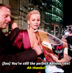 starkswaters:  Jen being Jen at the Mockingjay
