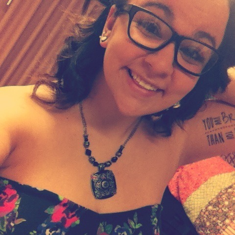 bands-ass-applejuice:  I can get dressed up sometimes :)  Fucking cuteeeeee