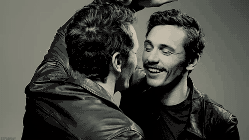 softly-transcending:francob0ys:if your’re having a bad day Happy Friday loves hopefully this makes ya’ll smile lmao… and feel free to pass this.. cause well James Franco kiss’n looks hot…  Have a great weekend…Thanks for a spectacular week!!